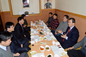 홍문표 의원, 내포신문협회 사장단과 환담