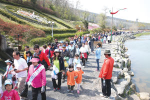 “명품 청정 지천길 함께 걸어요”