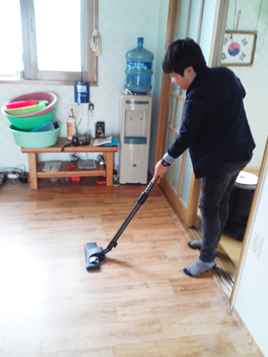 청남초, 태평 경로당 봉사활동 참여