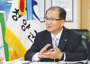 “군민이 행복하고 만족하는 군정 실현” 역점