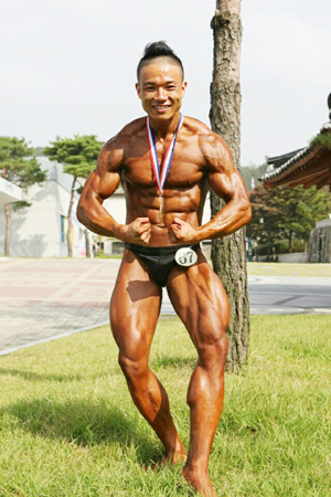 내산면 도종훈·도봉구 부자, 굿뜨래 장학기금 100만원 기탁