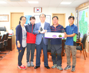 남양면, 칠갑산포도 첫 수확 기쁨