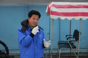 “대한민국 최고의 ‘칠갑산 얼음분수축제’로 여러분을 모십니다”