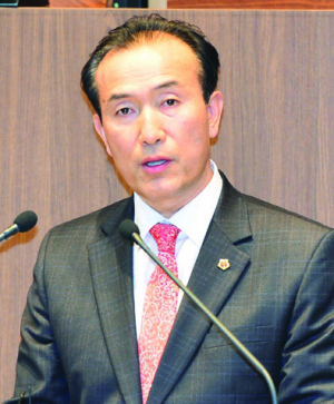 김홍열 도의원, 도정질의 교과서를 보여준 모범사례 '호평'