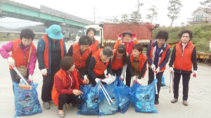 청양읍 여성자원봉사회, 공원 및 하천 일대 환경정화 활동
