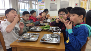 맛있는 학교급식의 비결은 ‘좋은 식재료’
