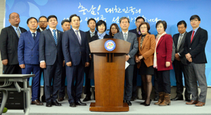 충남 기업인 248명 “안희정 지지” 선언