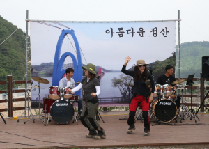 시원한 ‘천장호 바람소리’ 작은음악회 개최