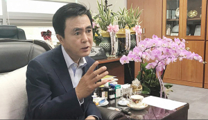 김태흠 