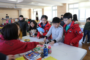 수정초, 학부모 함께 사랑나눔 알뜰장터 개최