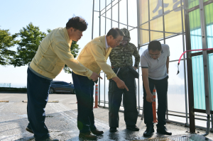이용록 홍성군 부군수, ASF 방역 현장 점검·격려