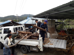 운곡면 공직자들 농촌 일손돕기 구슬땀