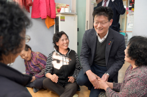 김정섭 공주시장, “반포면 청사 신축…이삼평 도자문화단지 조성”