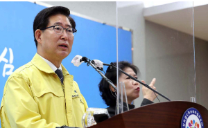 양승조 충남지사, 사회적거리두기 상향 ‘유보’